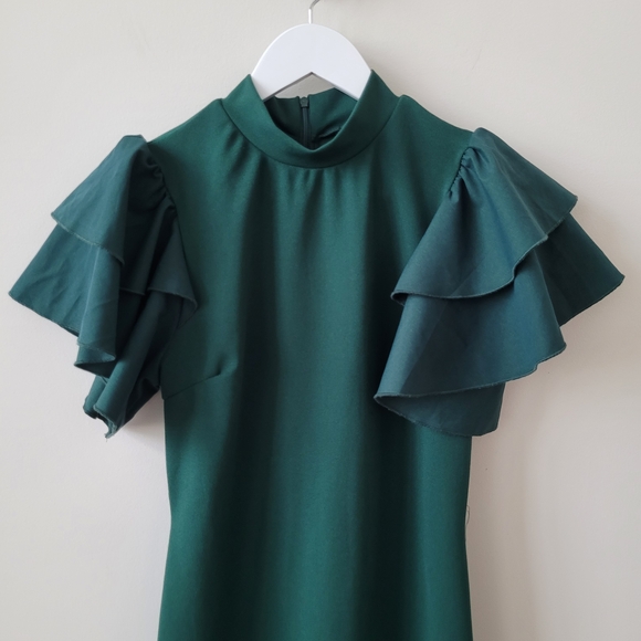 Elegant Green Ruffle Sleeve Dress - Picture 3 of 8